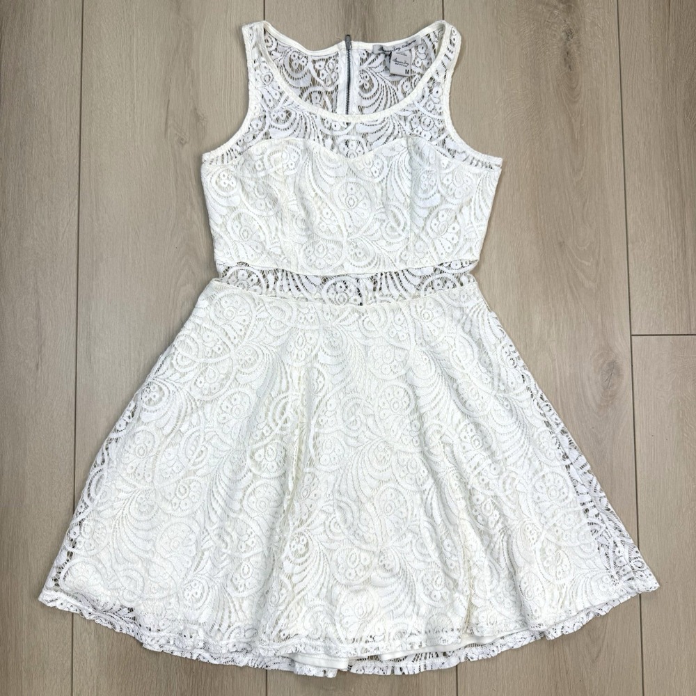 American Rag White Lace Dress Women's M‎ Cutout Fit & Flare Sleeveless Lined
